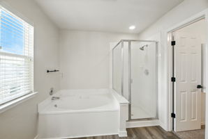  Photo 31