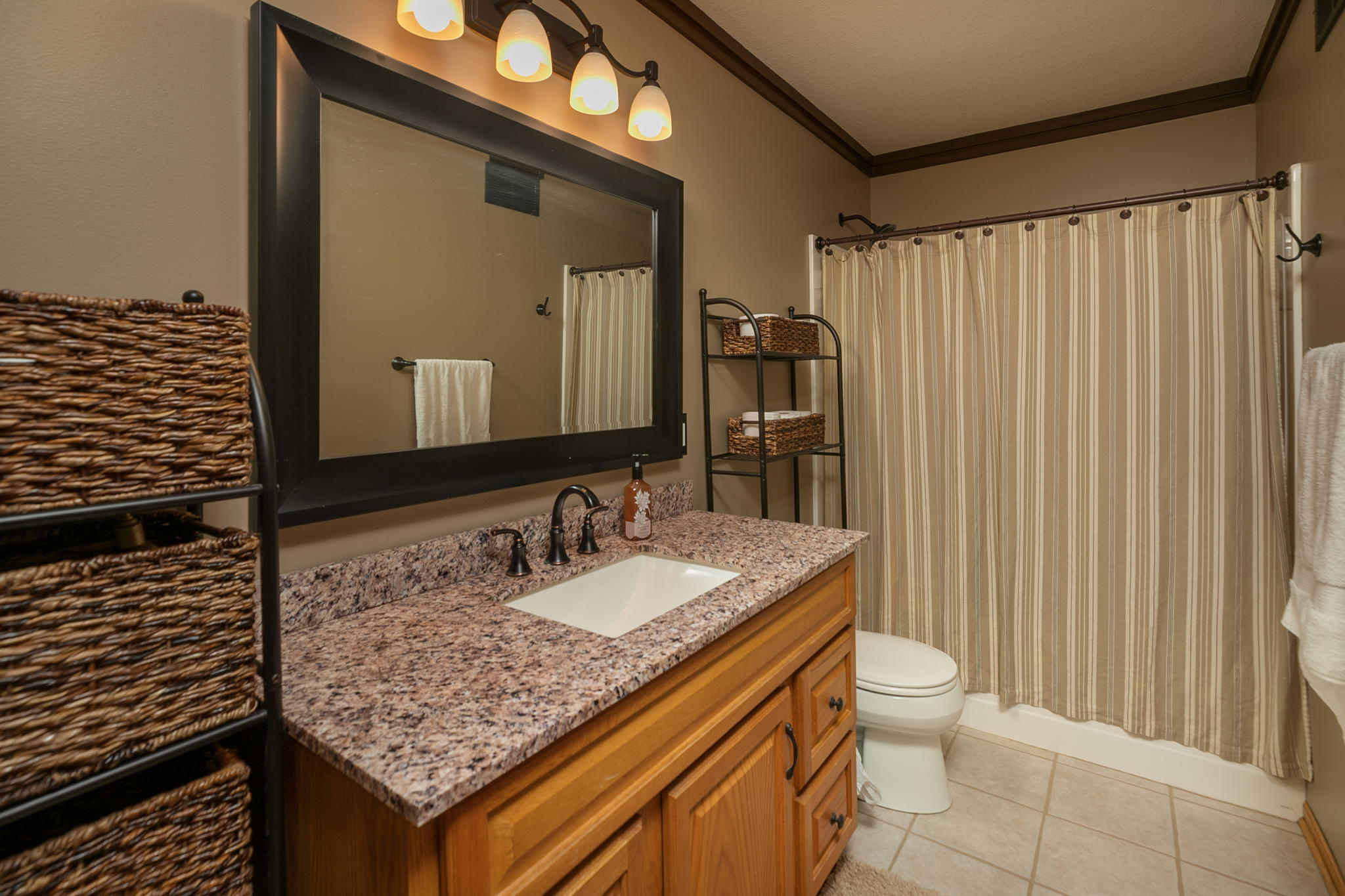 29-Bathroom