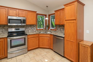 11-Kitchen