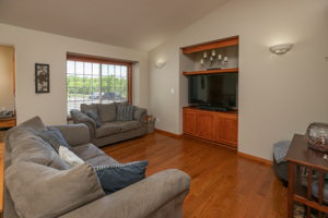 04-Living Room