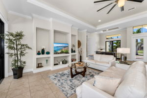 Living View 2