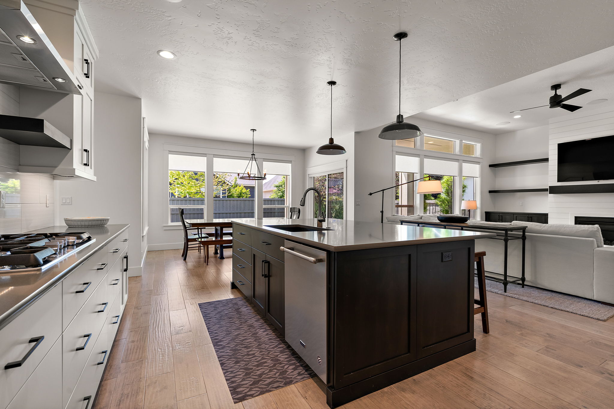 Open Kitchen