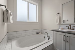  Photo 32