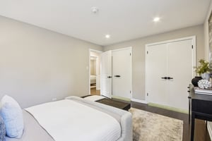 Jarvis Ave-S2706-035.jpg