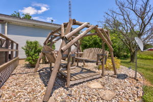  Photo 40