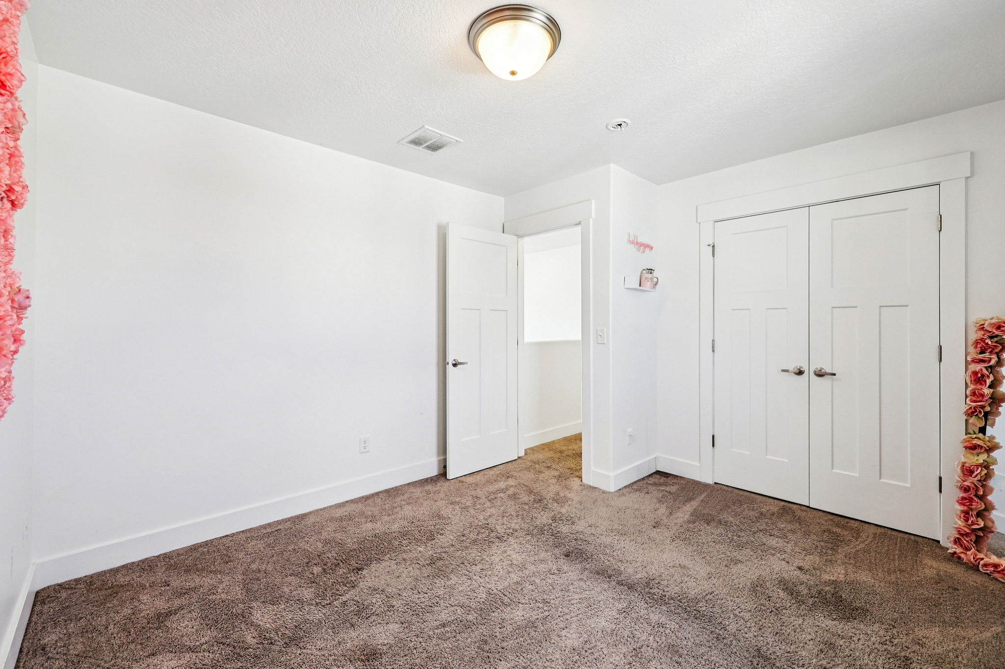S Sennie Dr-L1110-020