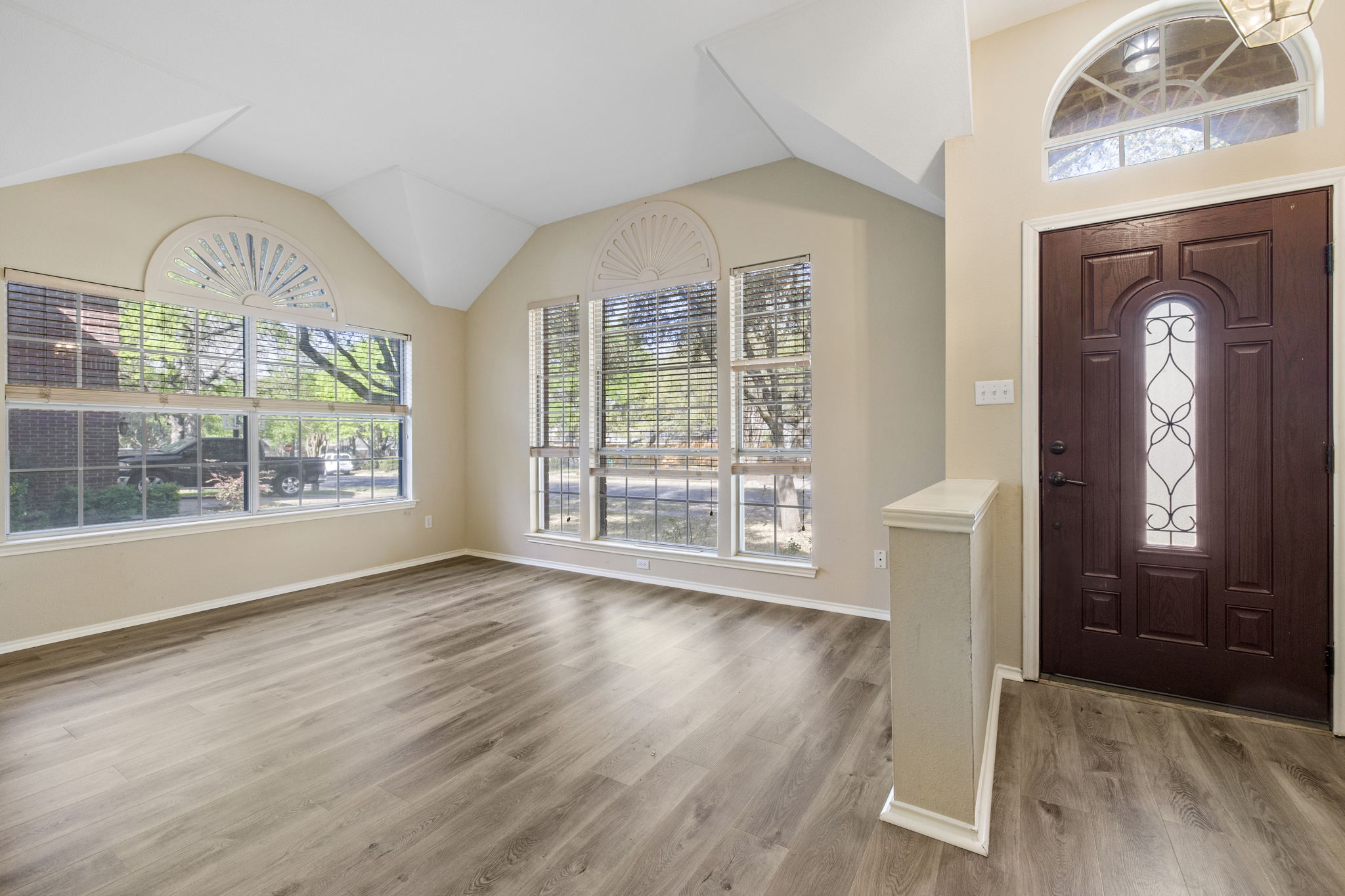 3937 Kristencreek Ln, Round Rock, TX 78681, USA Photo 4