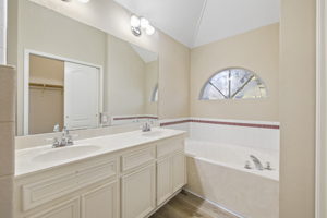 3937 Kristencreek Ln, Round Rock, TX 78681, USA Photo 17