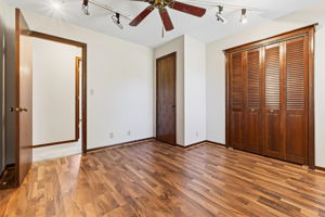 bed 3--2 closets