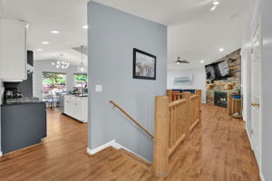  Photo 45