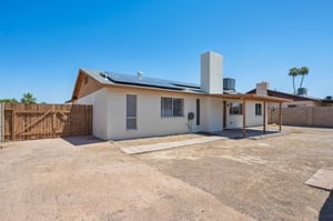 3937 W Sweetwater Ave - 023.jpg
