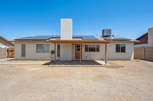 3937 W Sweetwater Ave - 024.jpg