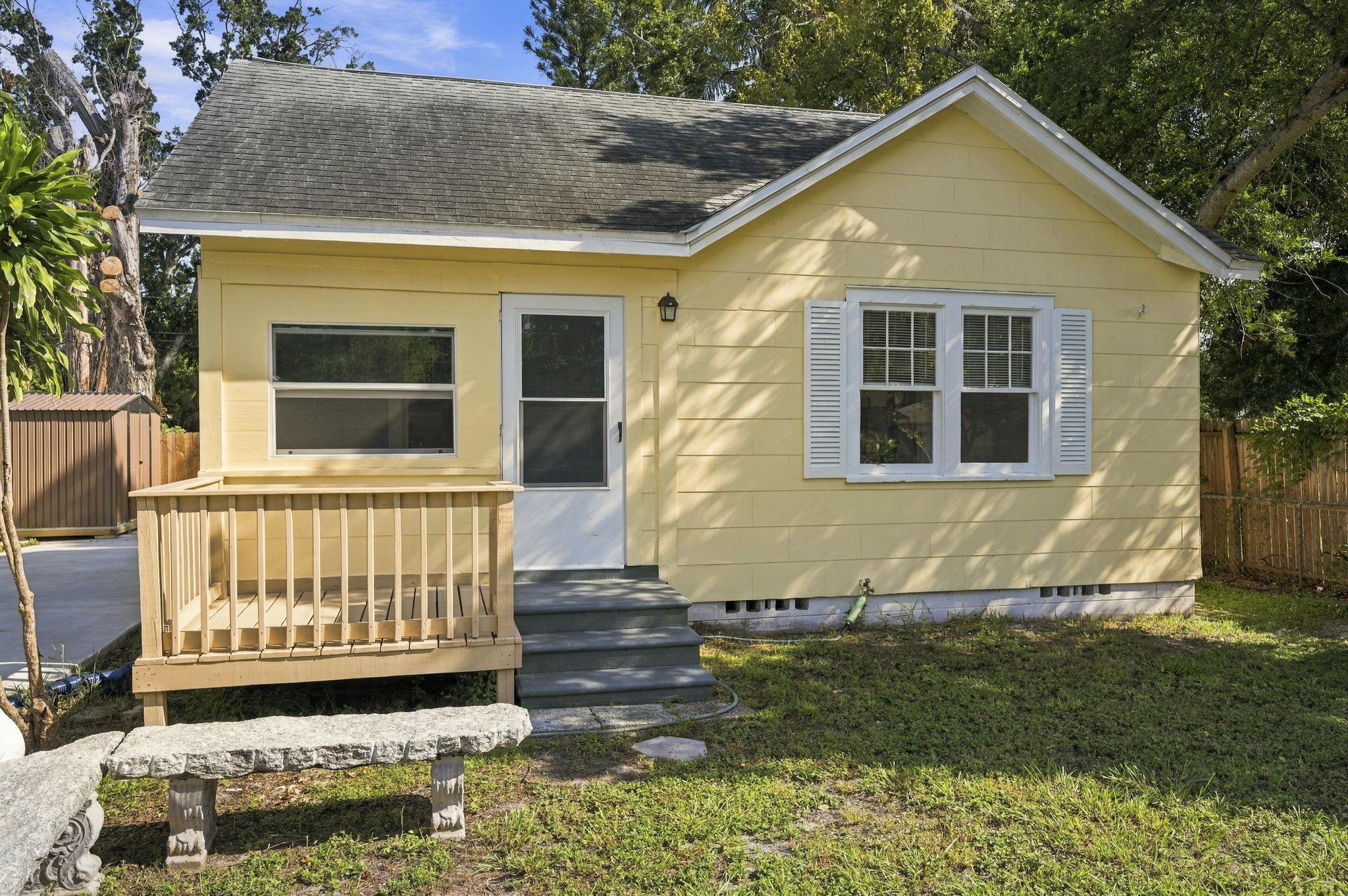 Front Exteriors (3)