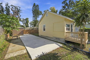 Front Exteriors (4)