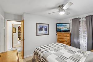 E Park Ave-S3007-020.jpg