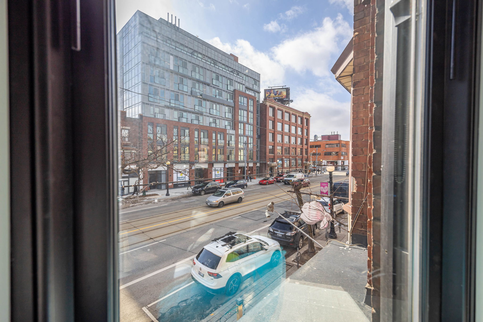 Toronto property showcase — delivered property photograph 28