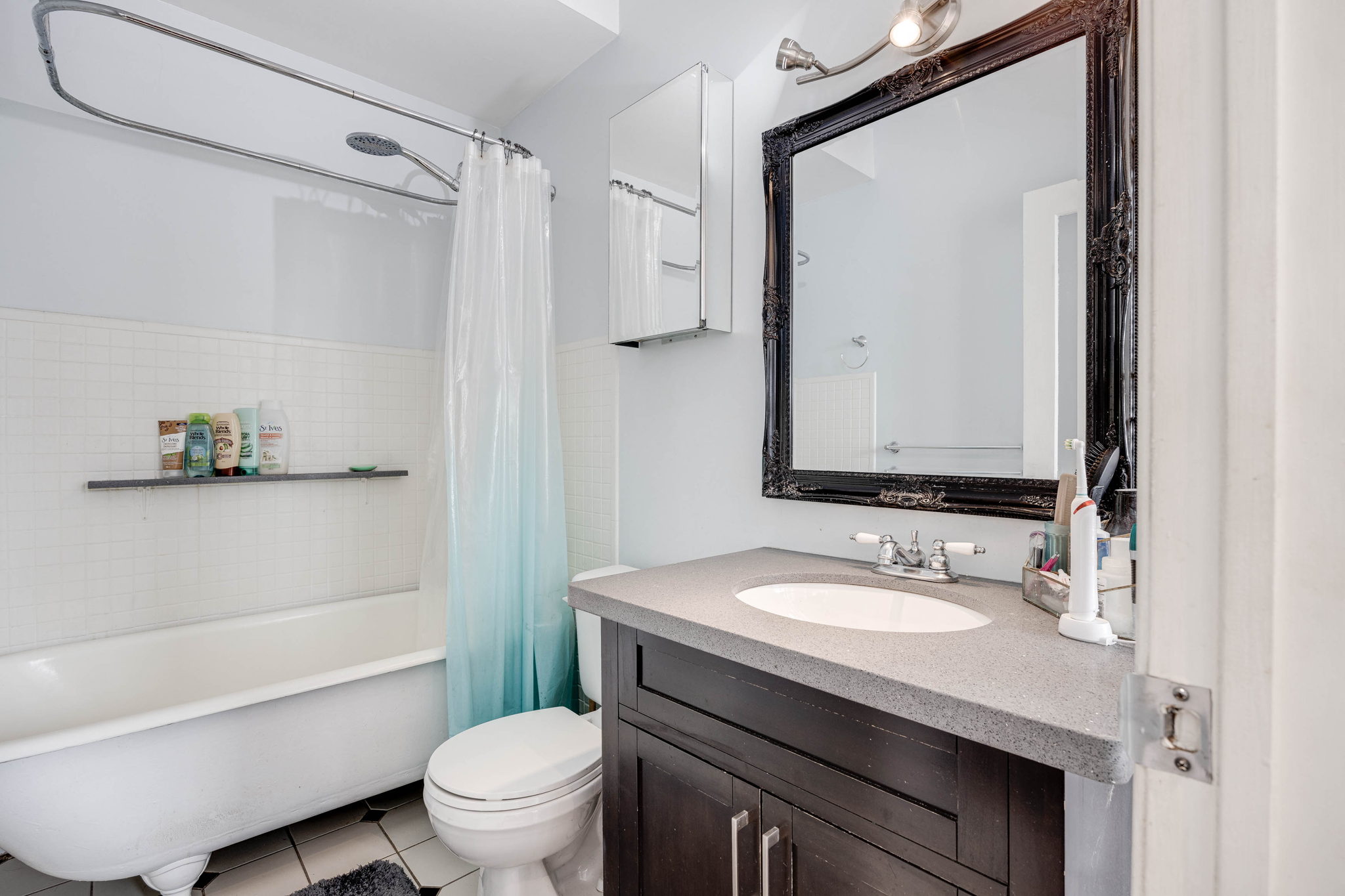 Toronto property showcase — delivered property photograph 22
