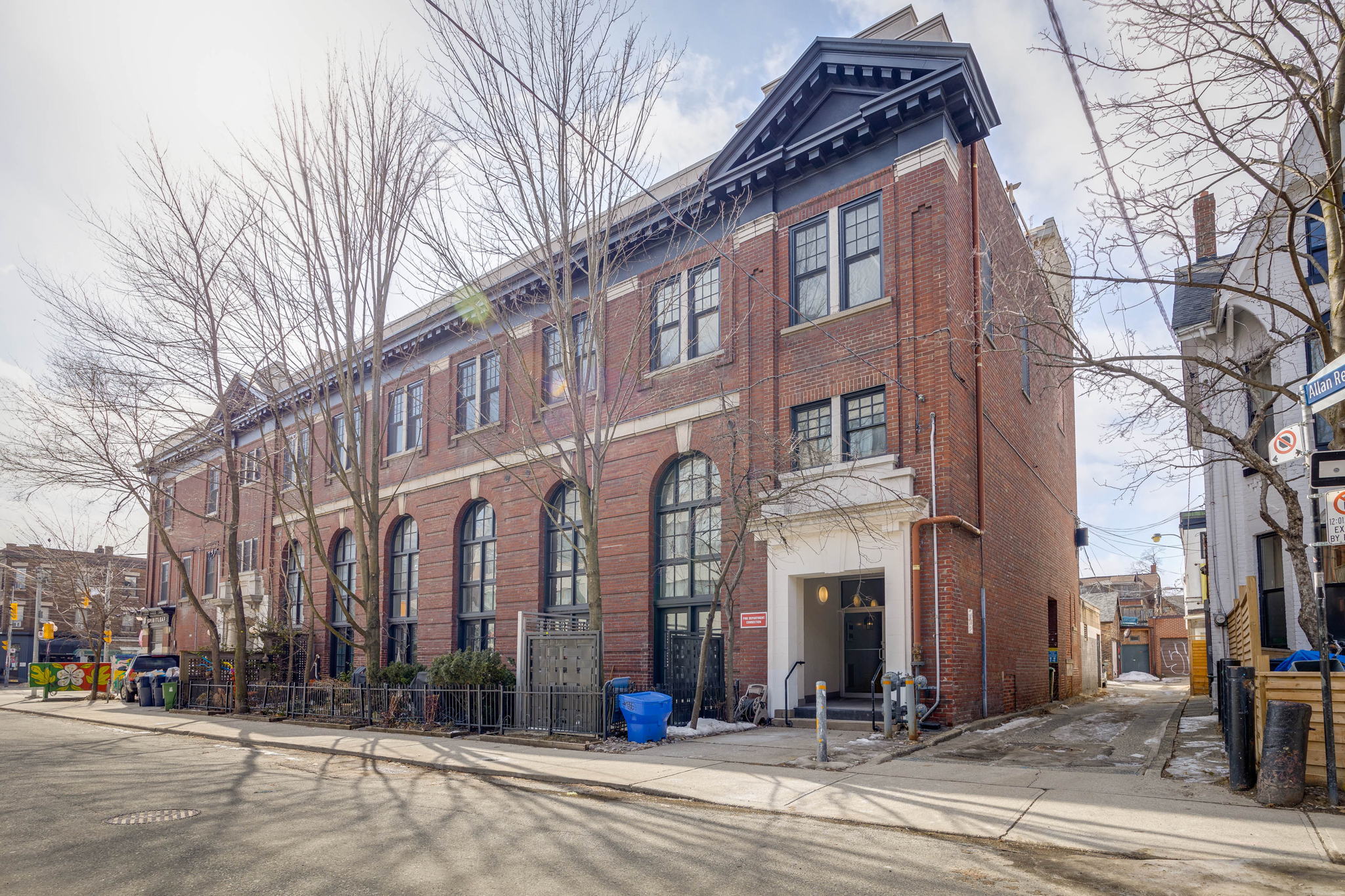 Toronto property showcase — delivered property photograph 2