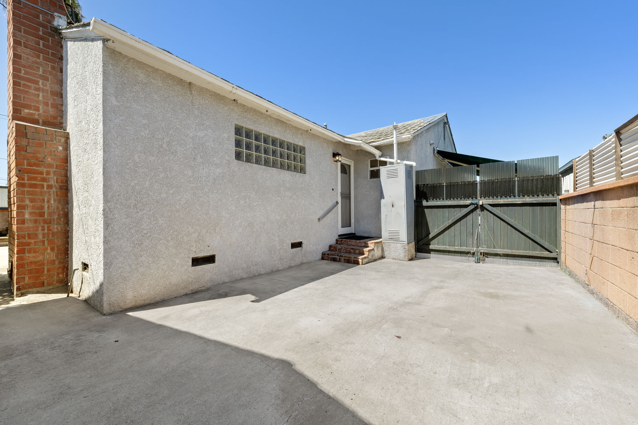  Photo 59