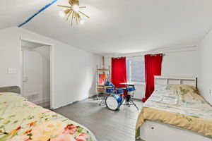  Photo 30