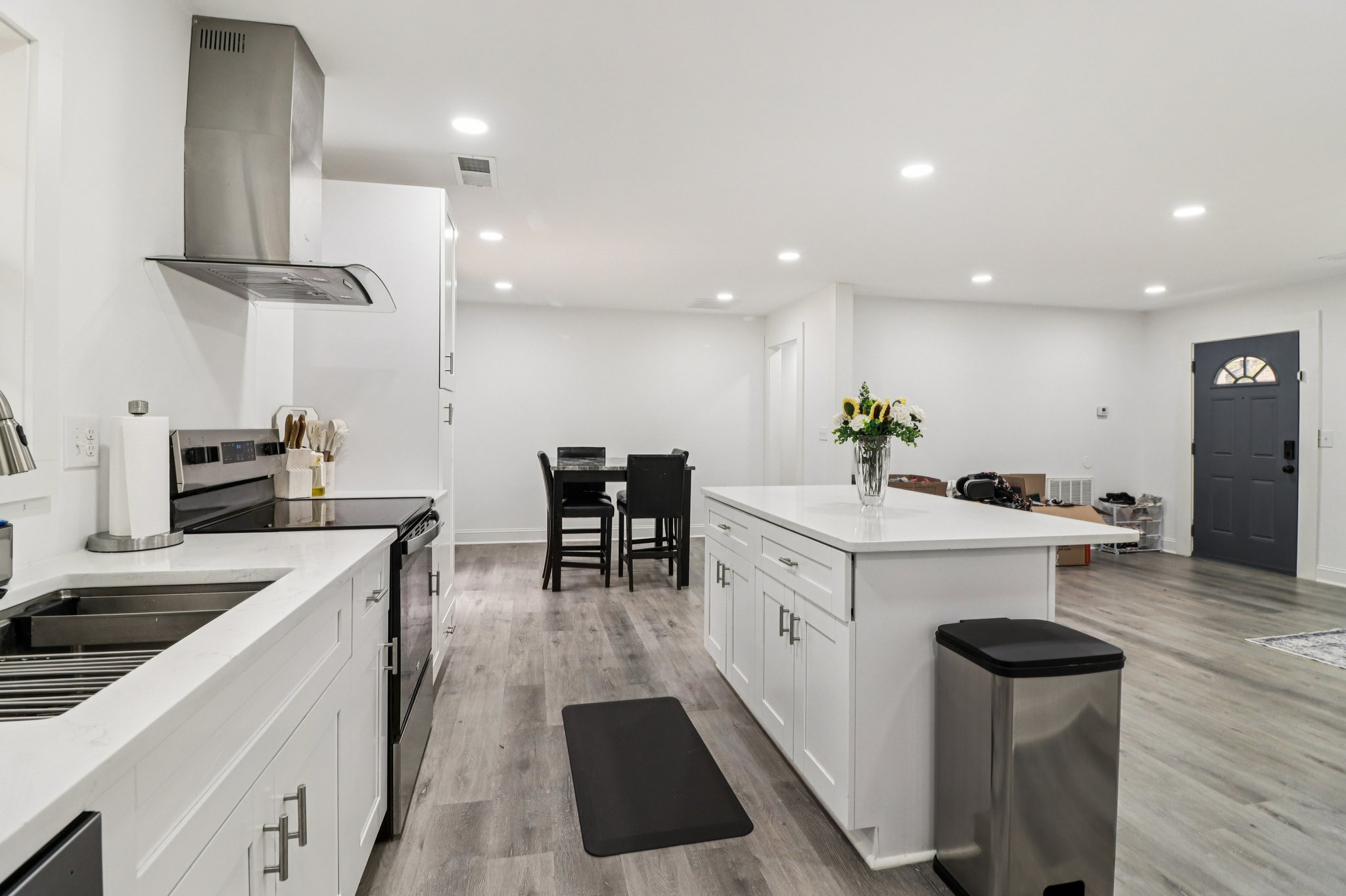 Colchester Dr-S0212-020.jpg