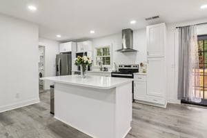 Colchester Dr-S0212-017.jpg