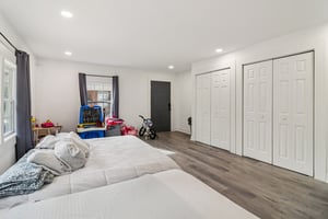 Colchester Dr-S0212-028.jpg