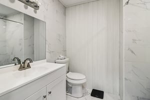 Colchester Dr-S0212-055.jpg