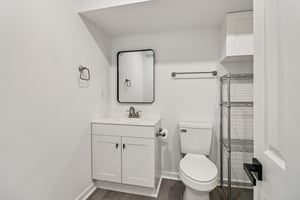 Colchester Dr-S0212-061.jpg