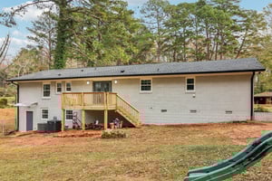 Colchester Dr-S0212-071.jpg