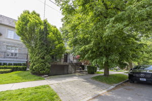  Photo 0