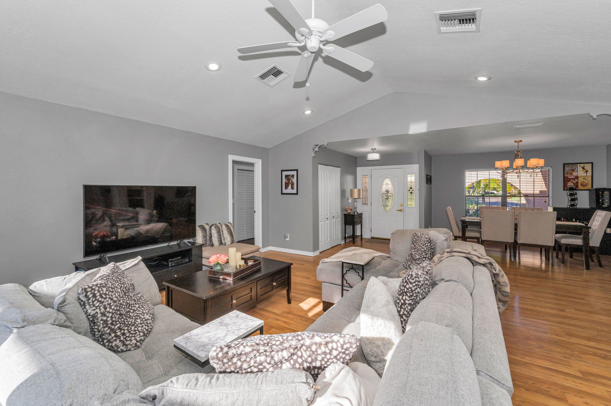 Living Room5