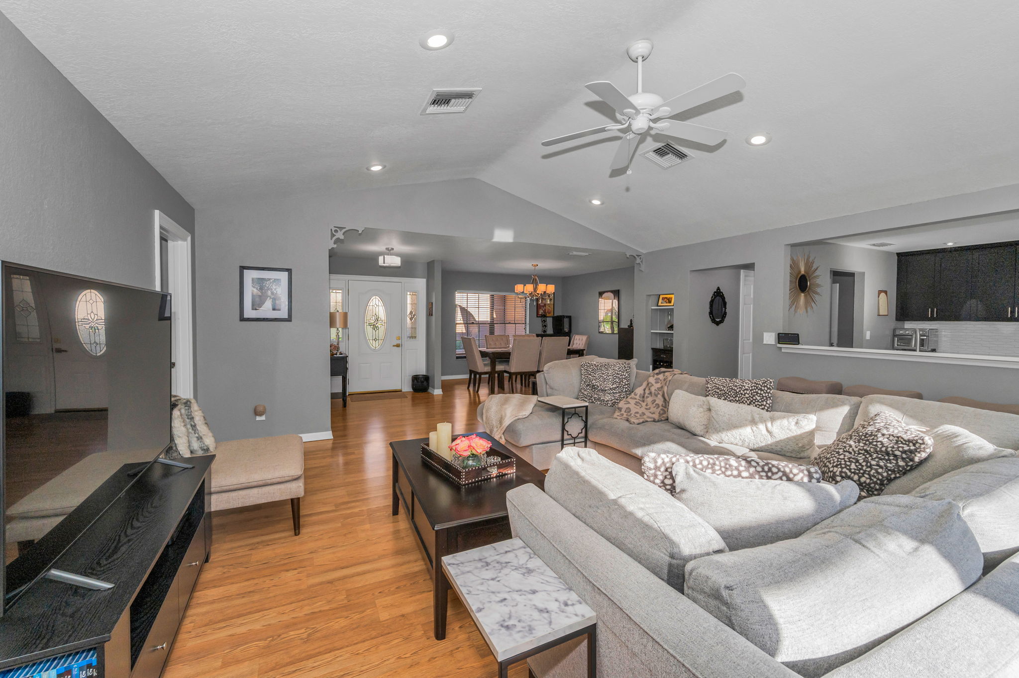 Living Room6