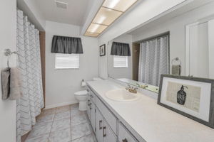 Bathroom2