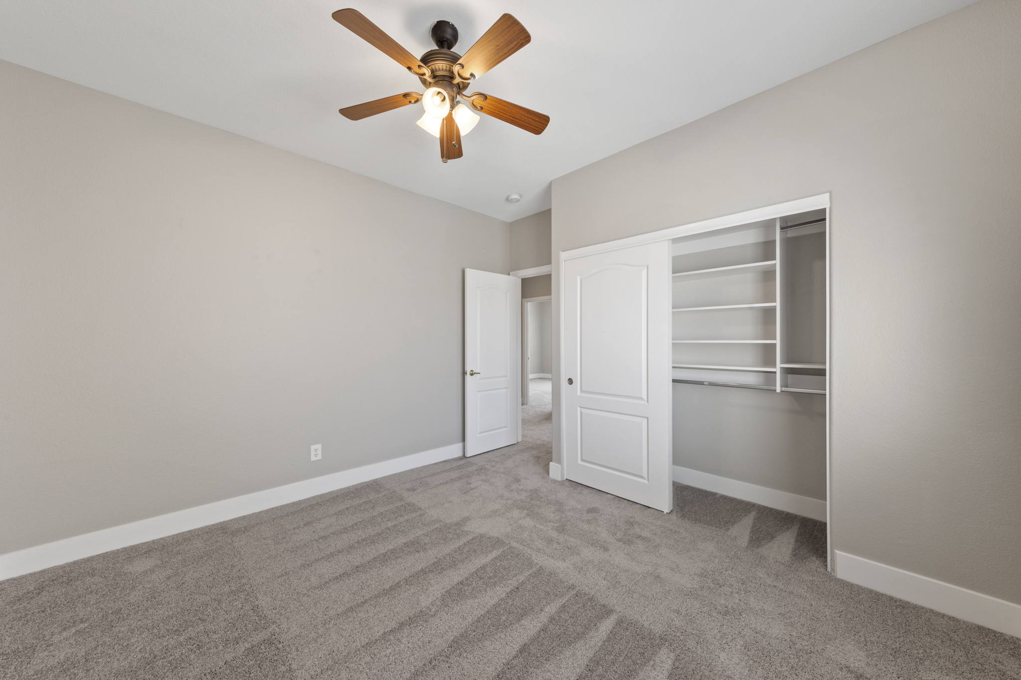 395 Glocker Ct, Henderson, NV 89012, USA Photo 35