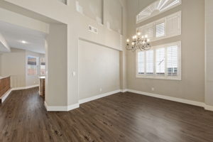 395 Glocker Ct, Henderson, NV 89012, USA Photo 12