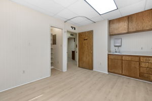  Photo 30