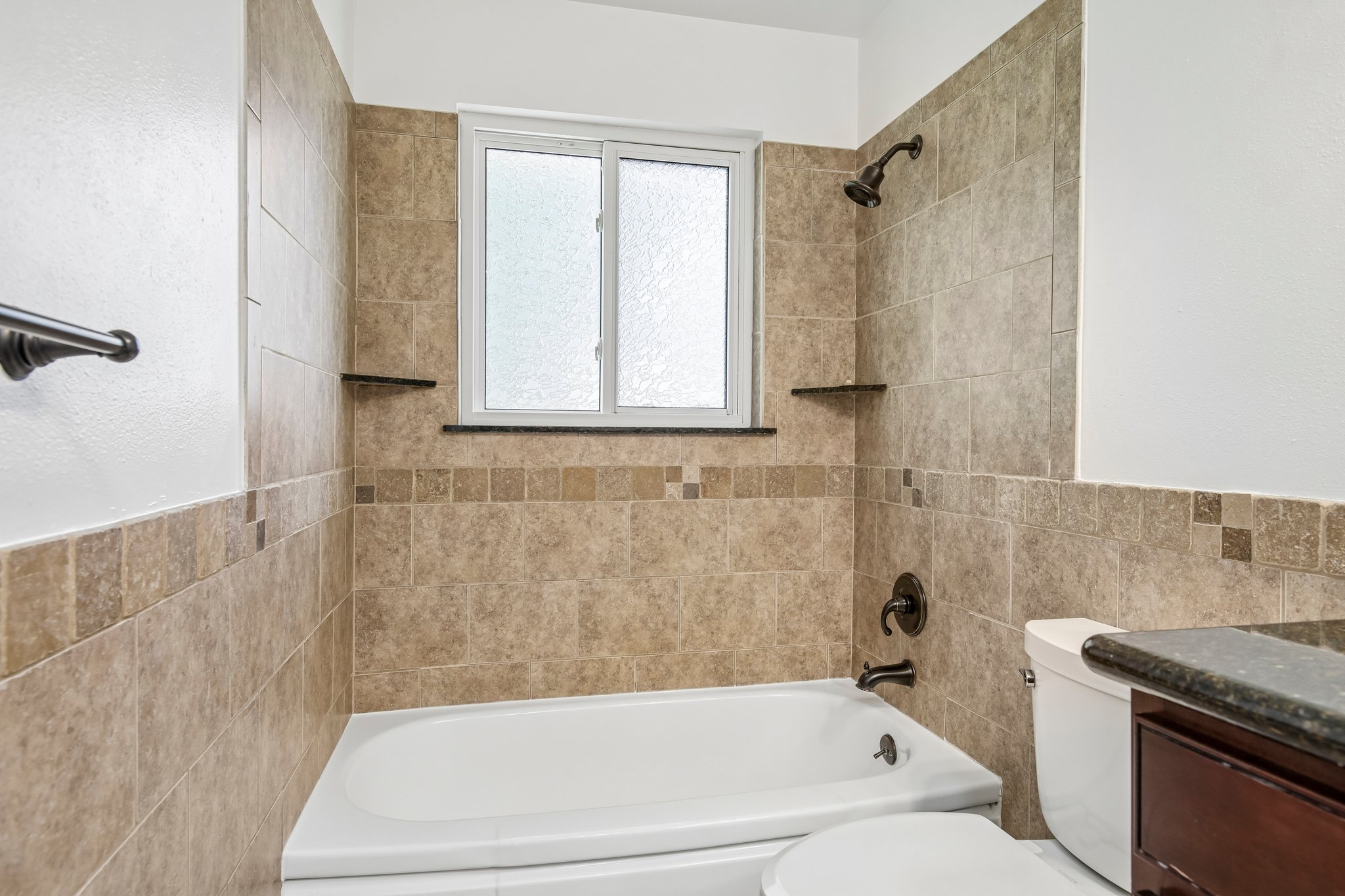 S Olive Way-S2306-021.jpg