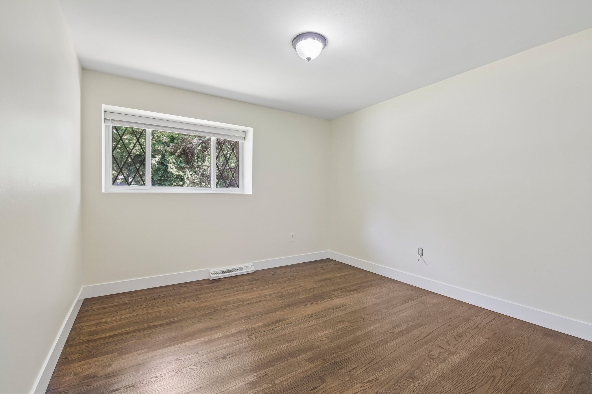 S Olive Way-S2306-028.jpg