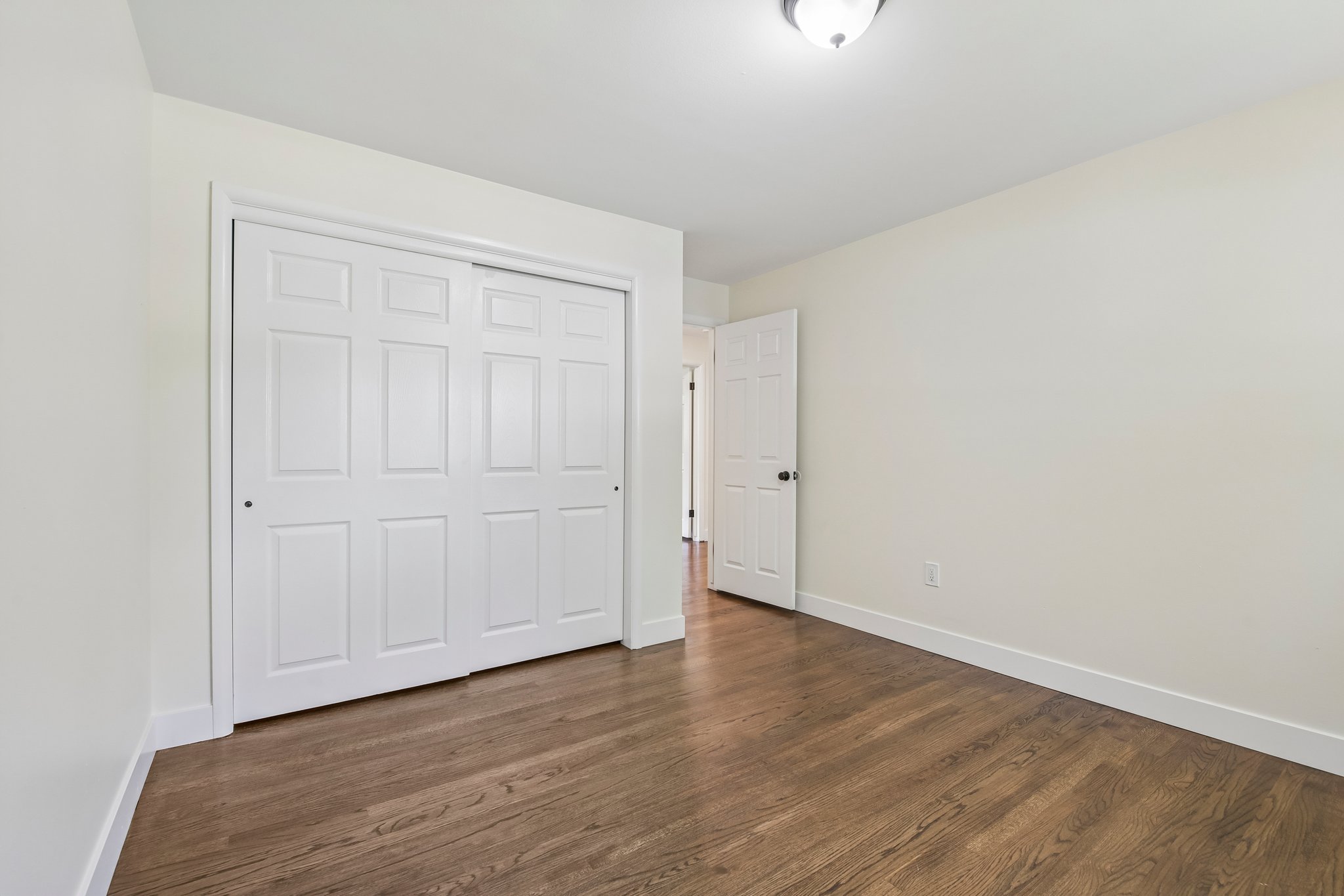 S Olive Way-S2306-029.jpg