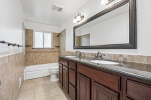S Olive Way-S2306-020.jpg