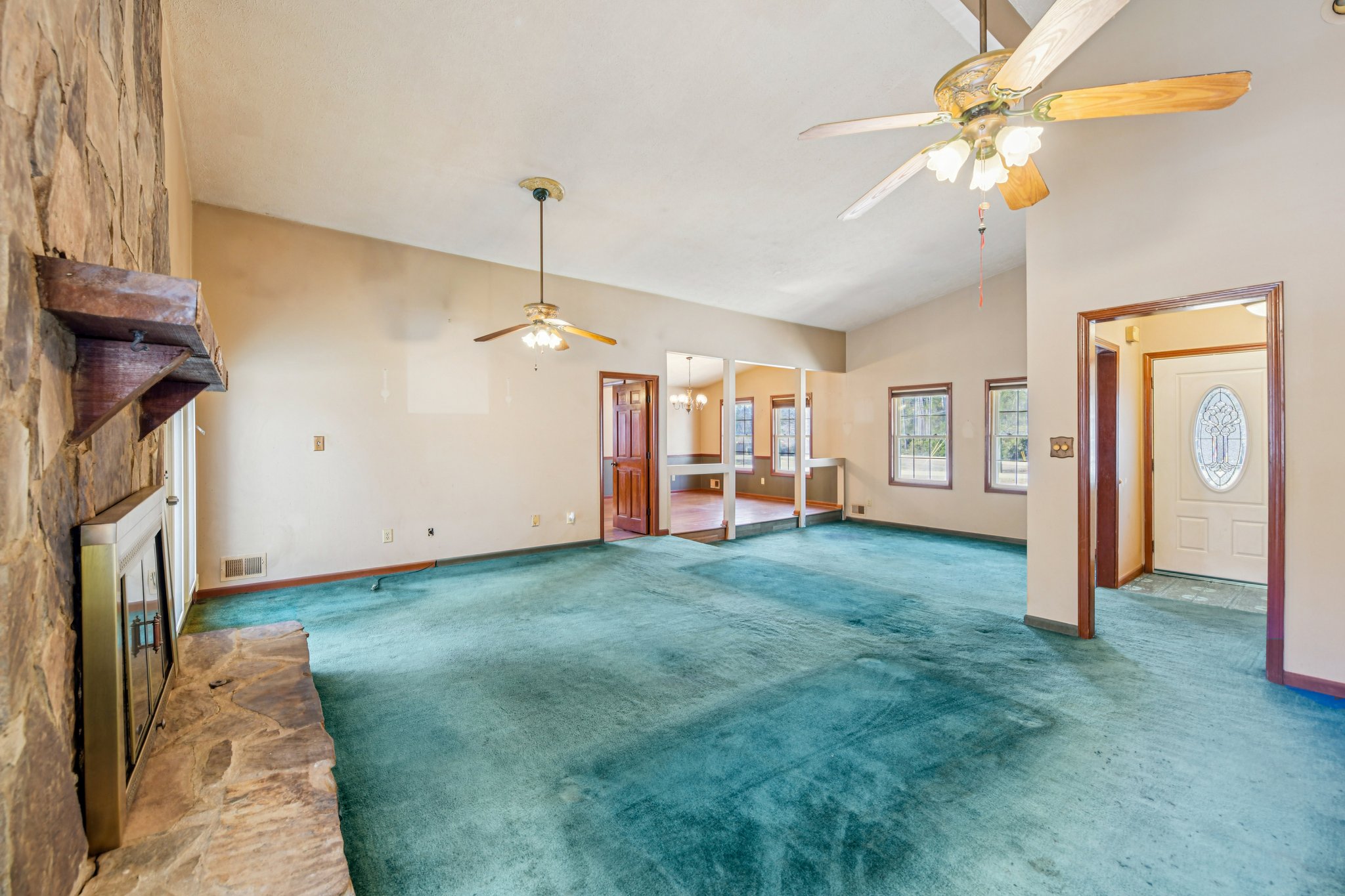 Joyce Ct SE-S1002-010.jpg