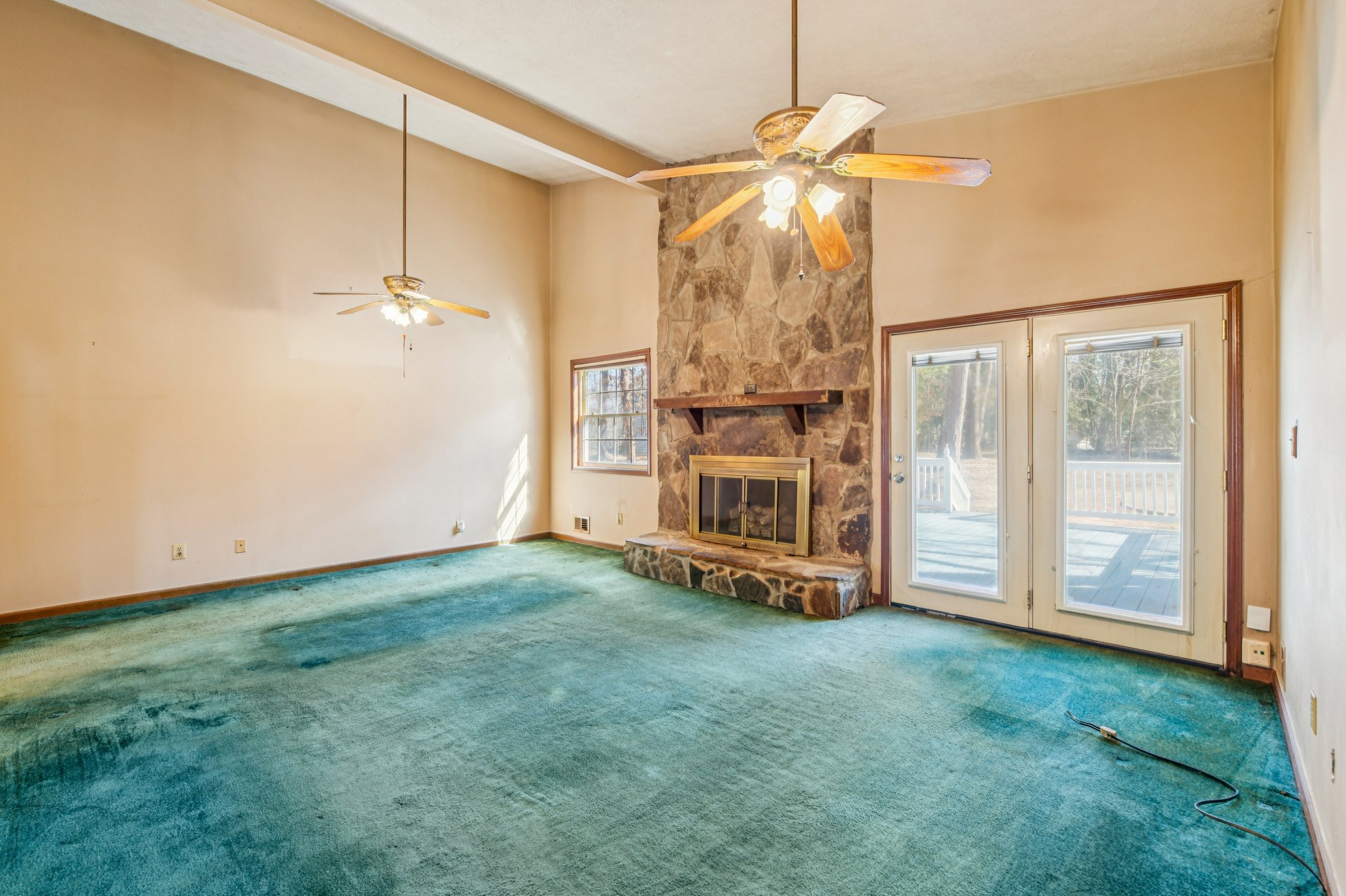 Joyce Ct SE-S1002-012.jpg