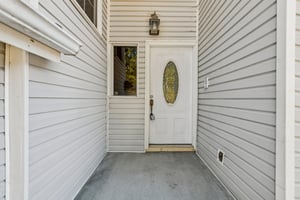 Joyce Ct SE-S1002-004.jpg