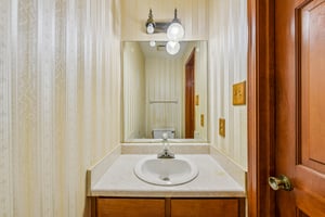 Joyce Ct SE-S1002-021.jpg