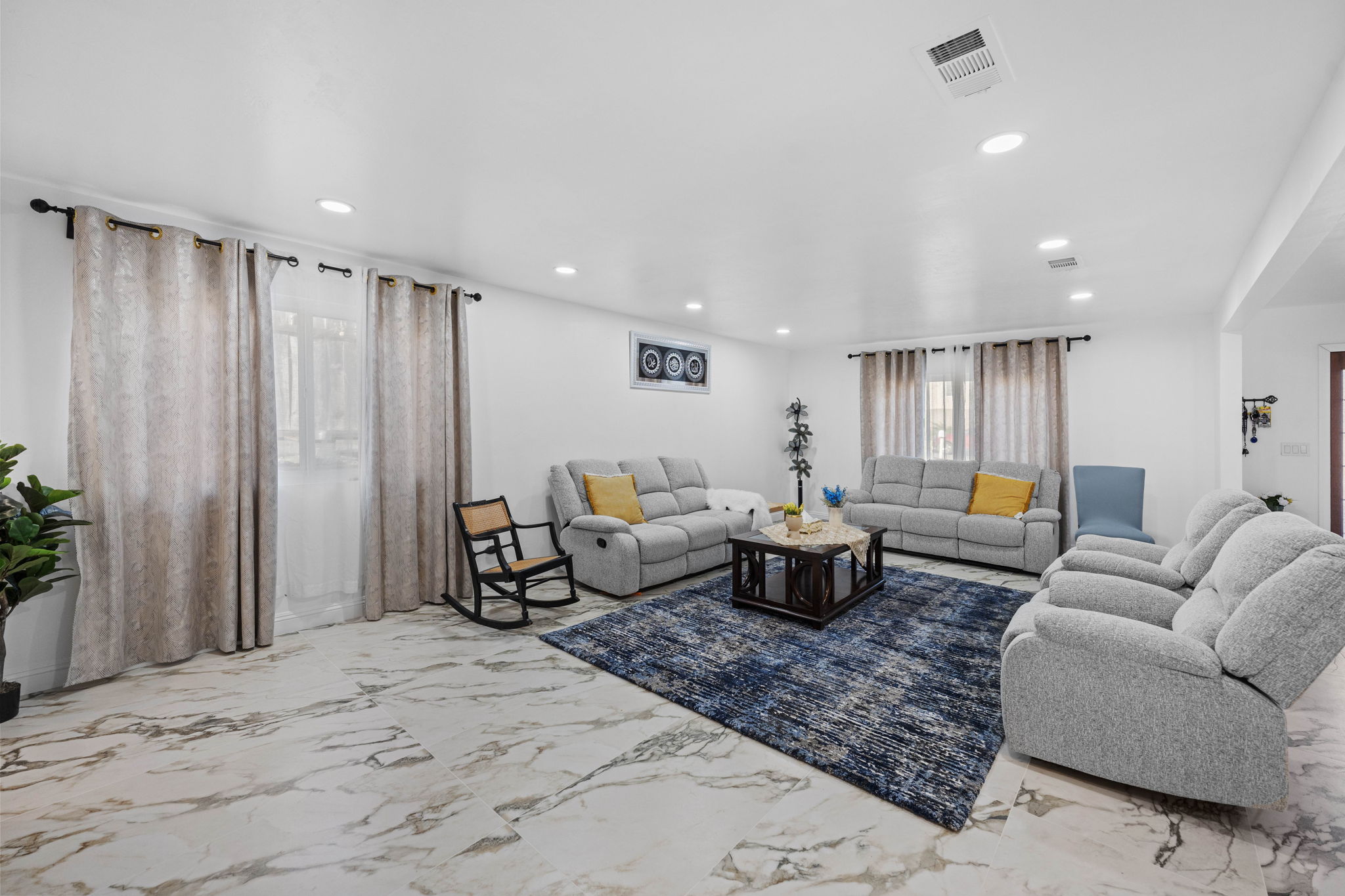 3952 Agua Dulce Blvd, Spring Valley, CA 91977