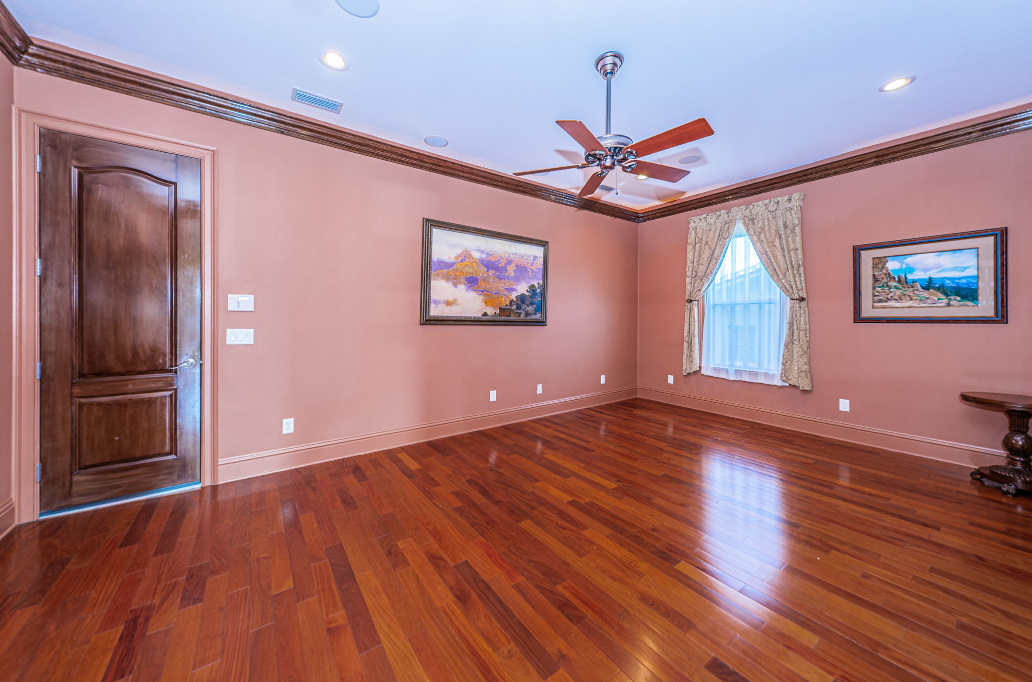 Family Room12a