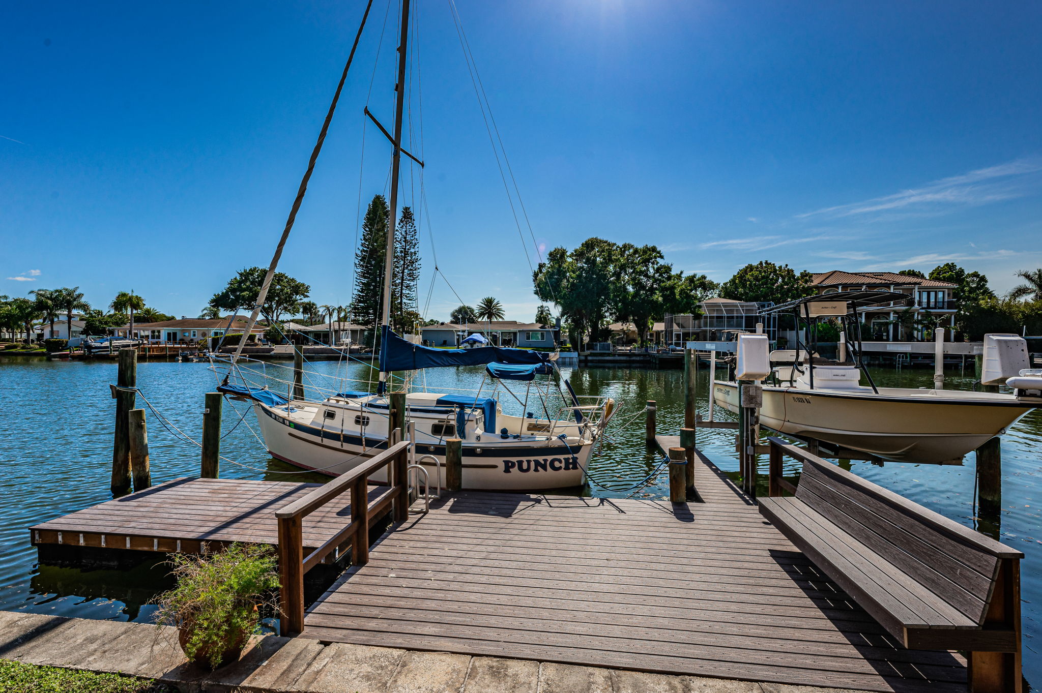 Dock10