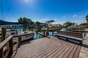Dock11