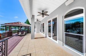 Lanai12-2